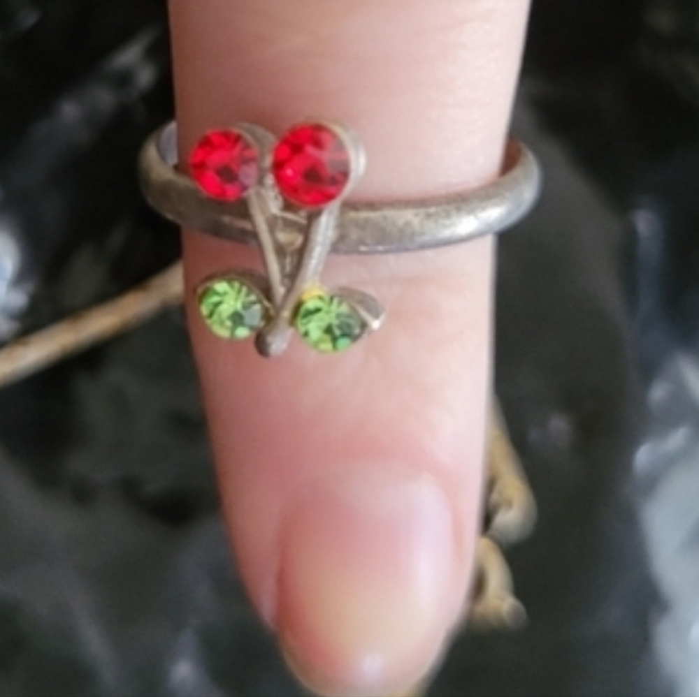 1 ring - Picture 2 of 4